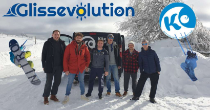 Les Kitesurfeurs à la neige : L'équipe glissevolution part faire du snowkite 